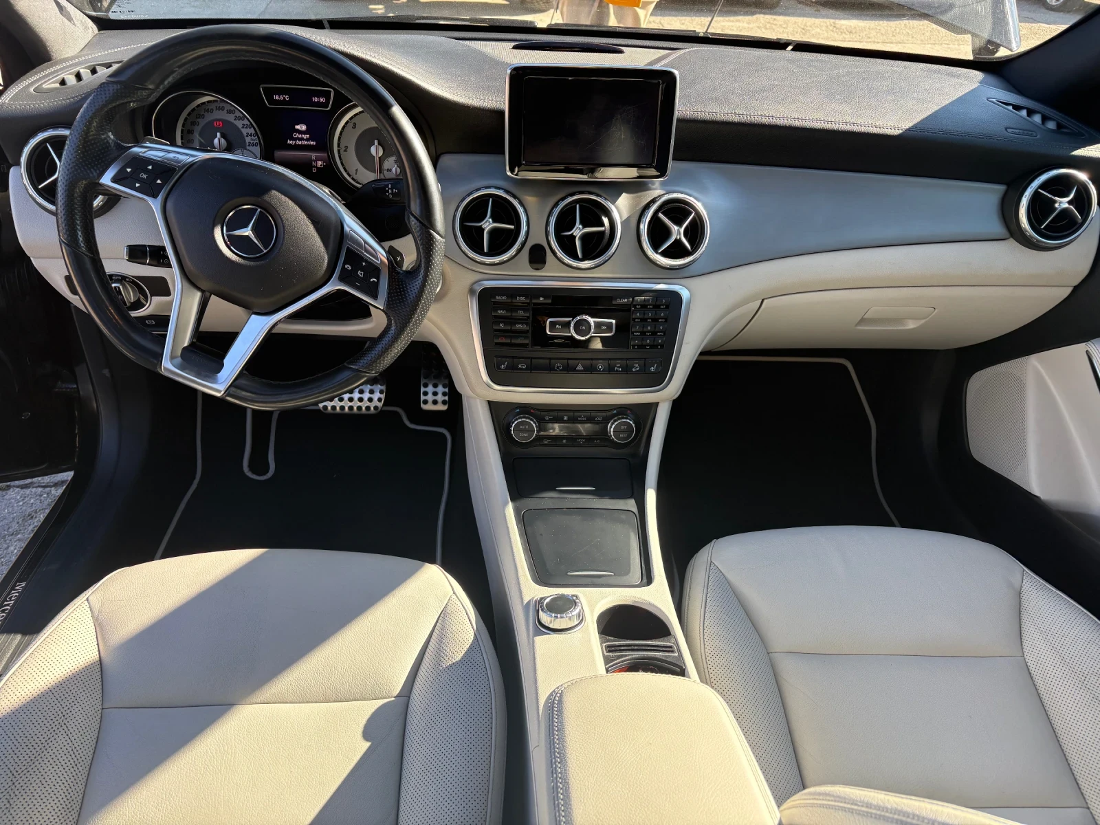 Mercedes-Benz GLA 220 AMG !!! ЛИЗИНГ!!!, снимка 10 - Автомобили и джипове - 56351428