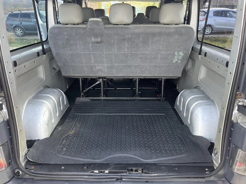 Opel Vivaro 1.9 CDTI 90кс 9 МЕСТА, снимка 13 - Бусове и автобуси - 52441399