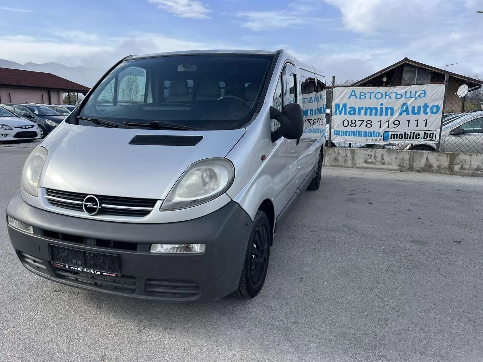 Opel Vivaro 1.9 CDTI 90кс 9 МЕСТА, снимка 1