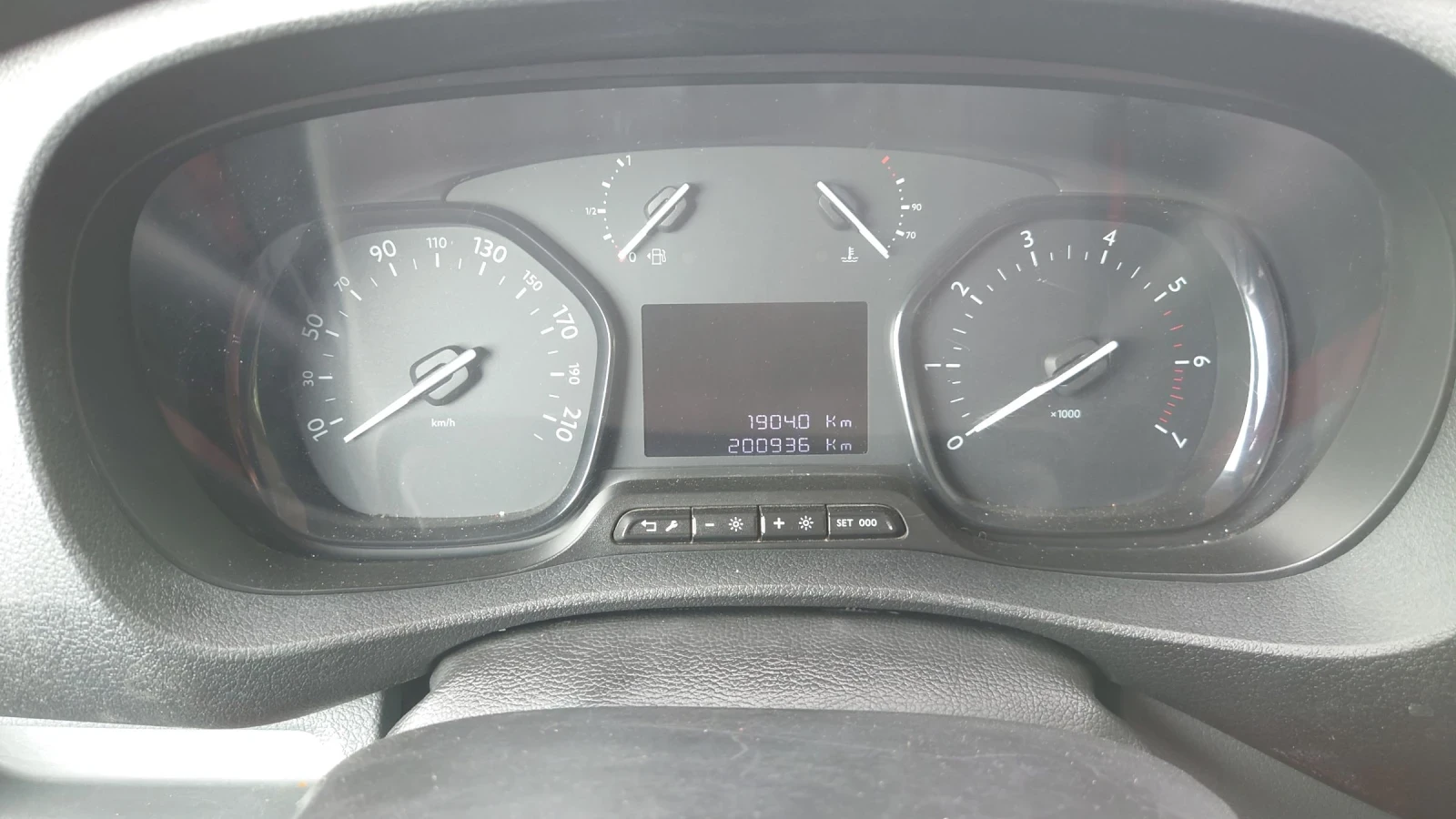 Peugeot Expert 2.0 hdi - изображение 5