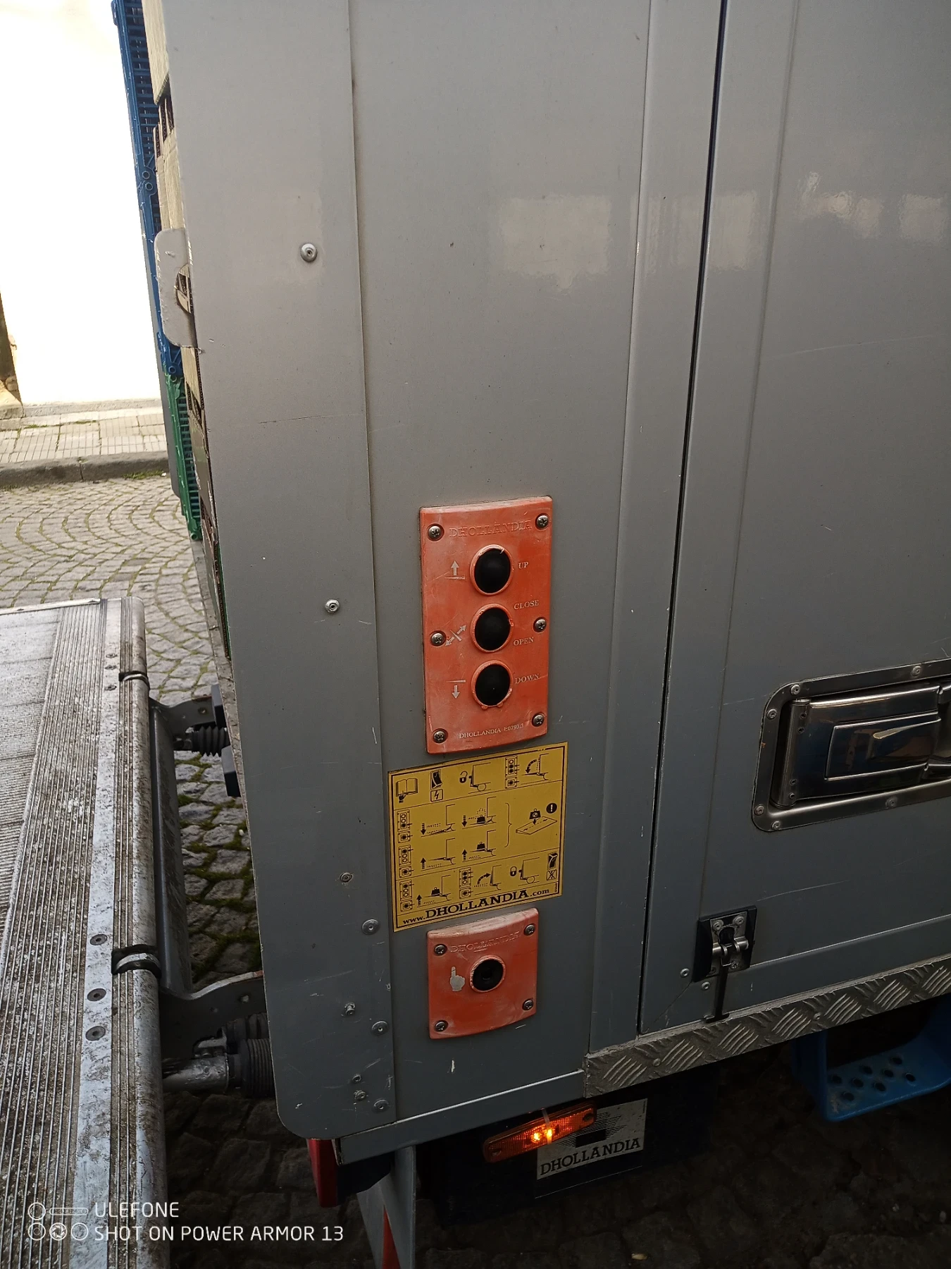 Iveco Daily 35/210, снимка 14 - Бусове и автобуси - 53896400