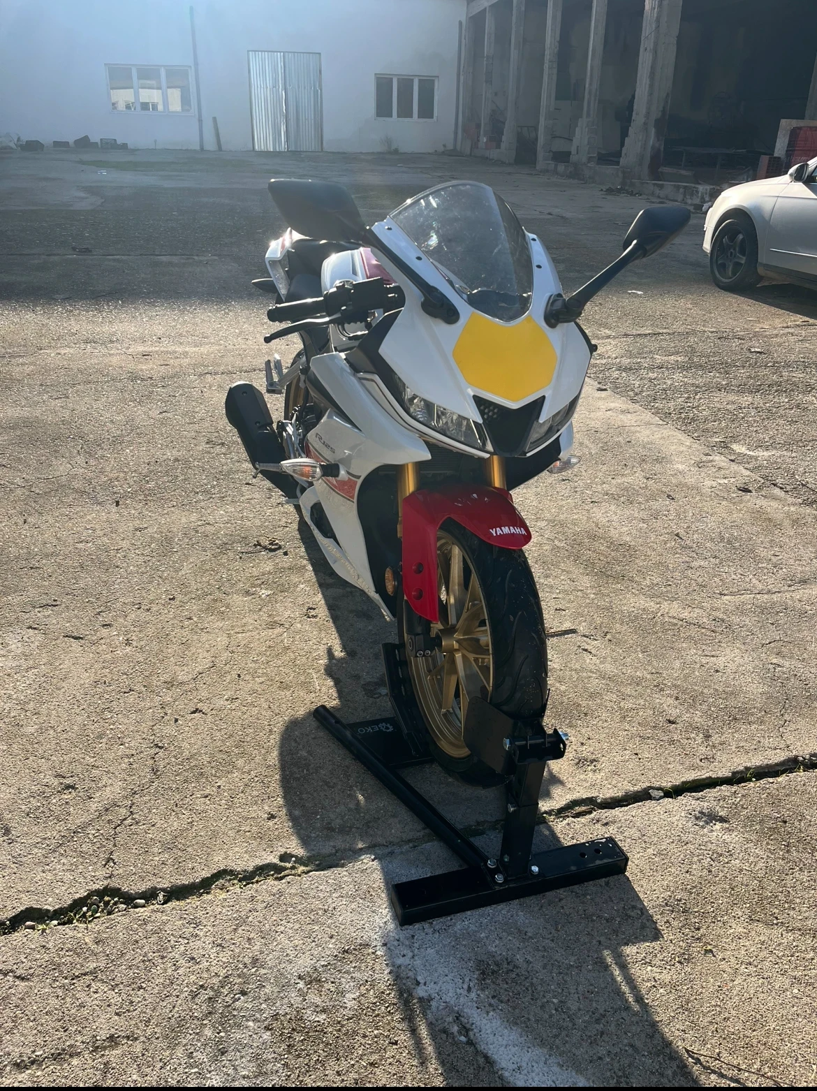 Yamaha Yzf