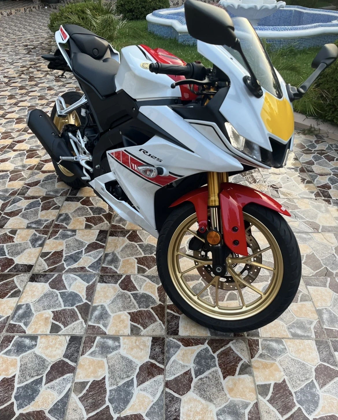Yamaha Yzf