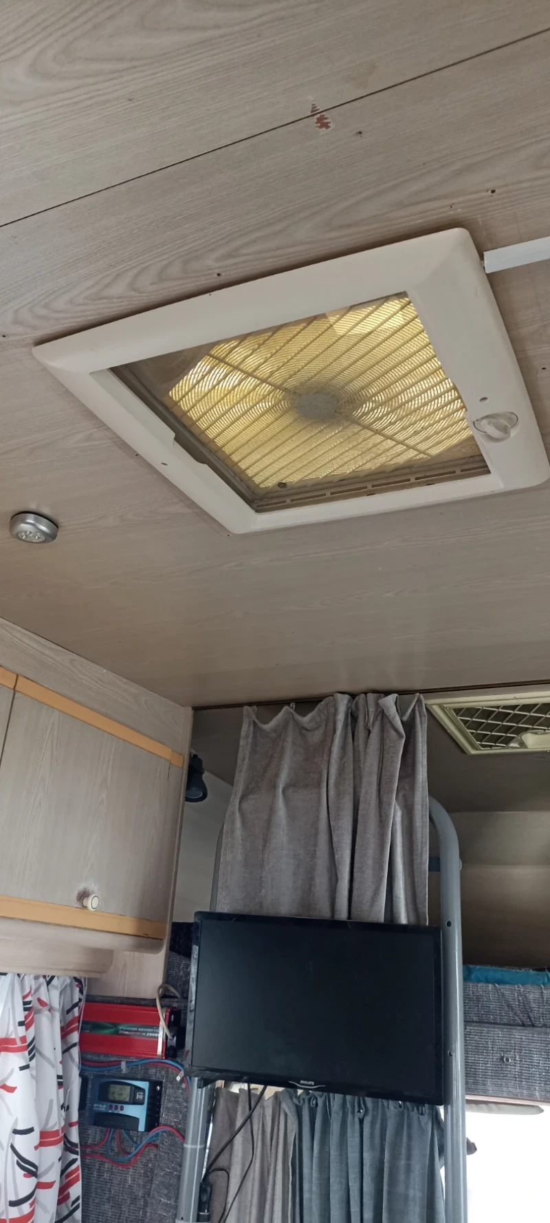 Кемпер Fiat Ducato 2.5 TDI 115 к.с, снимка 17 - Каравани и кемпери - 51993618