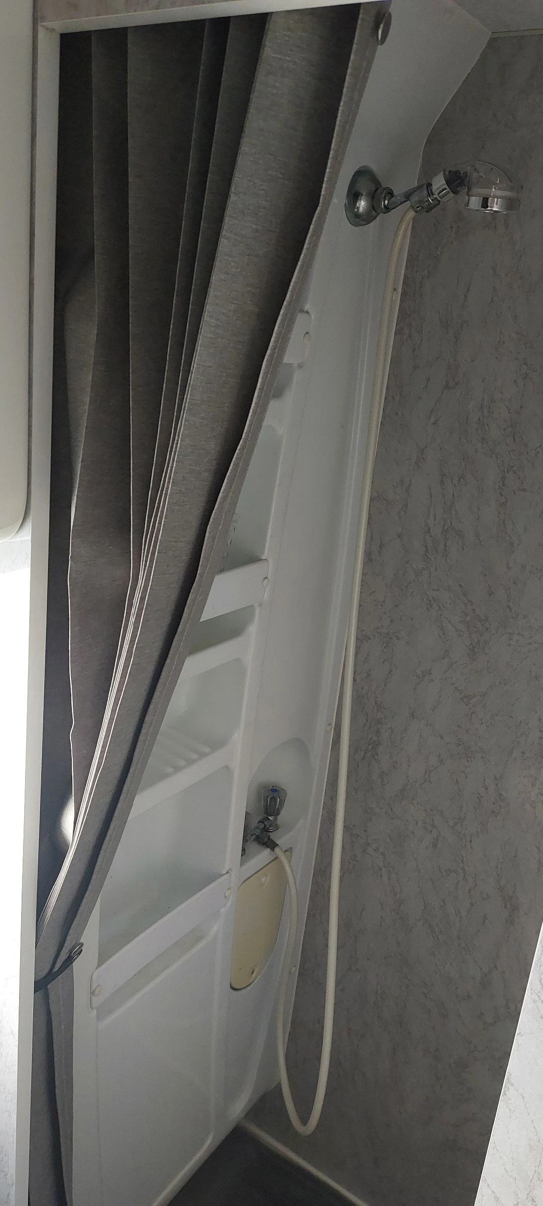 Кемпер Elnagh Fiat Dukato 2.3jtd, снимка 12 - Каравани и кемпери - 54161447