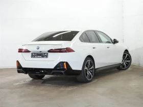 BMW 550 xDrive, снимка 3