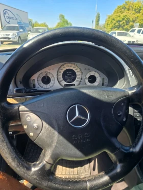 Mercedes-Benz E 220, снимка 17