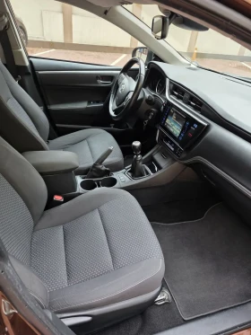 Обява за продажба на Toyota Corolla 1.8 D ~21 500 лв. - изображение 9