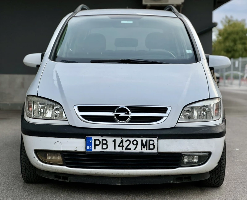 Opel Zafira 2.0 * * FACELIFT* * 7 места, снимка 2 - Автомобили и джипове - 47184250