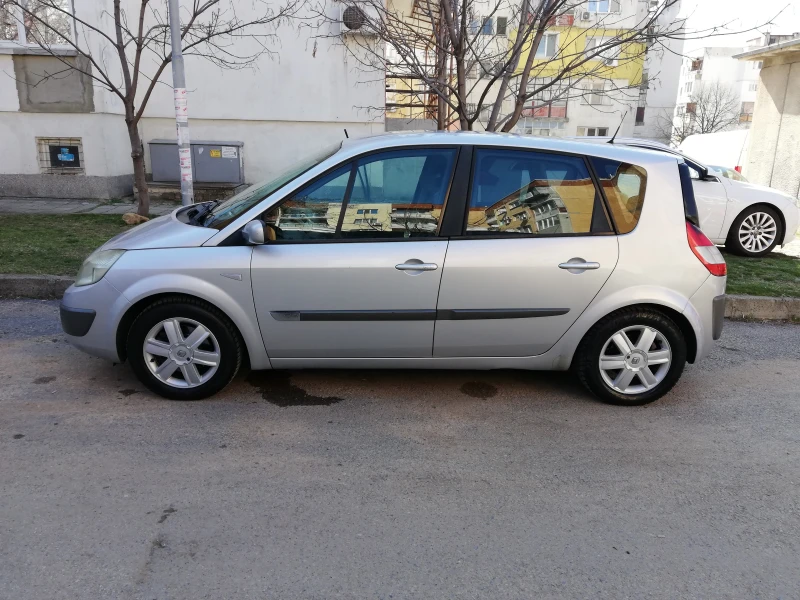 Renault Scenic, снимка 1 - Автомобили и джипове - 49405256