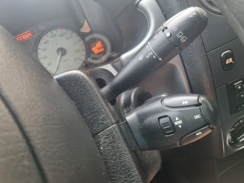 Citroen Berlingo 1.6 HDI, снимка 11 - Автомобили и джипове - 51347494