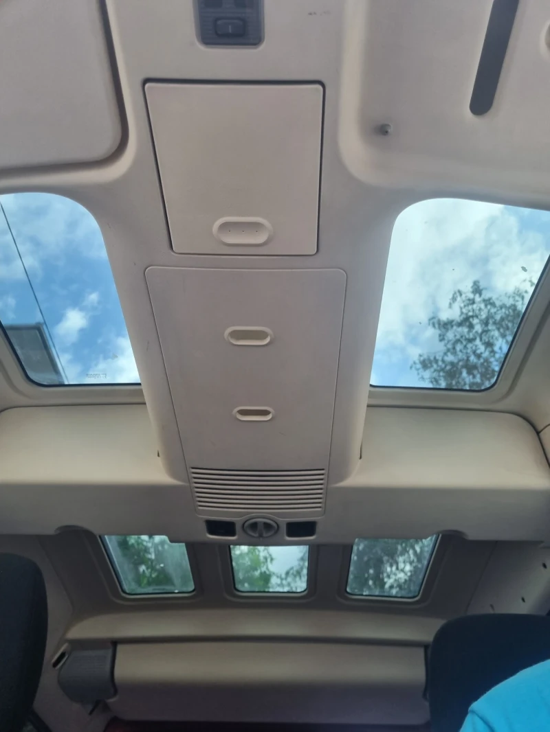 Citroen Berlingo 1.6 HDI, снимка 13 - Автомобили и джипове - 51347494