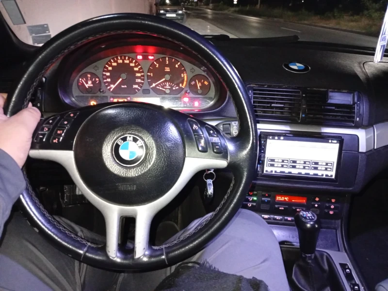 BMW 320 CD, снимка 14 - Автомобили и джипове - 52341678