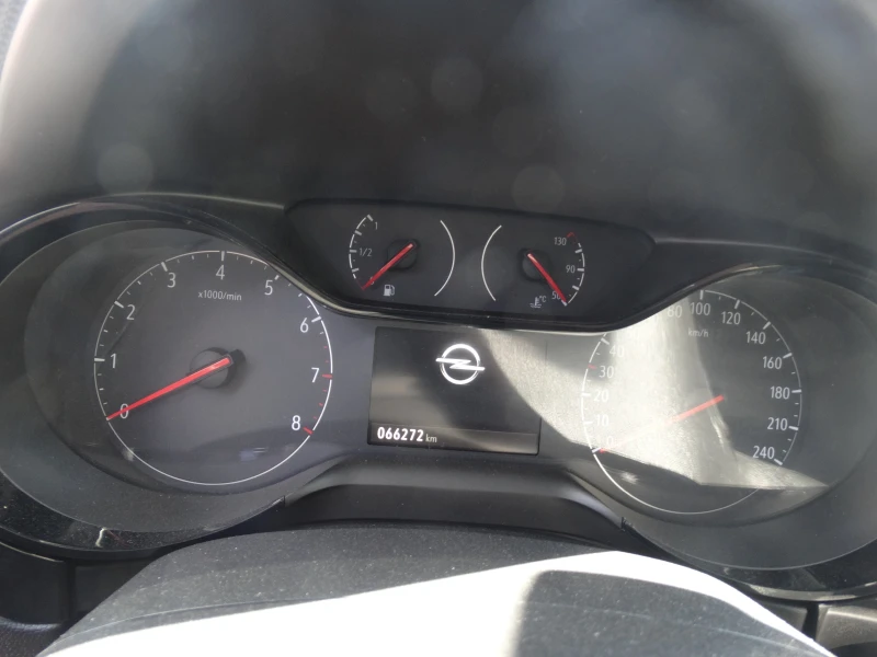 Opel Corsa 1.5 D - 102 k.s., снимка 13 - Автомобили и джипове - 51691482