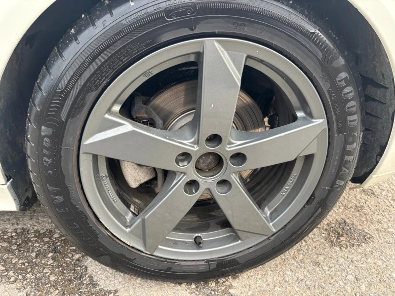 Mercedes-Benz C 220, снимка 11 - Автомобили и джипове - 52437527