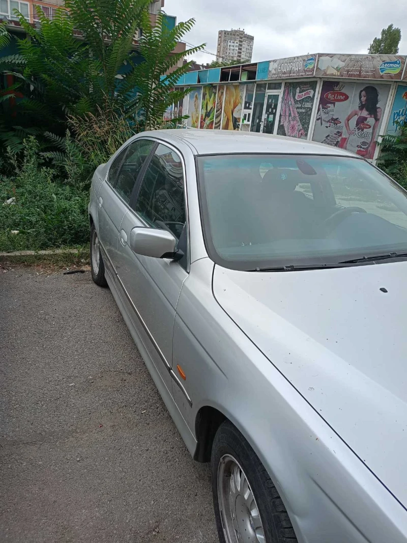 BMW 520, снимка 3 - Автомобили и джипове - 53141291