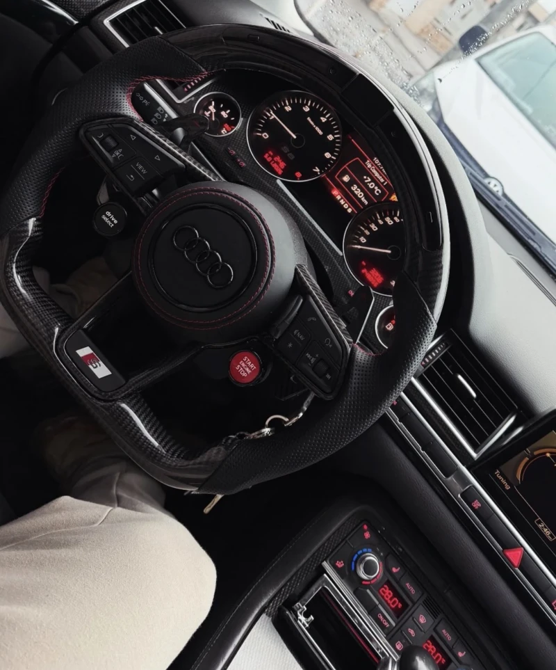 Audi S8, снимка 2 - Автомобили и джипове - 53444335