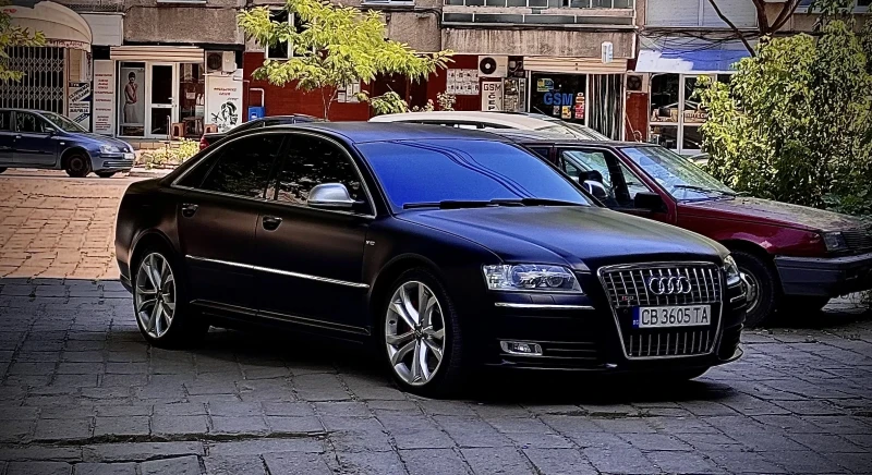Audi S8