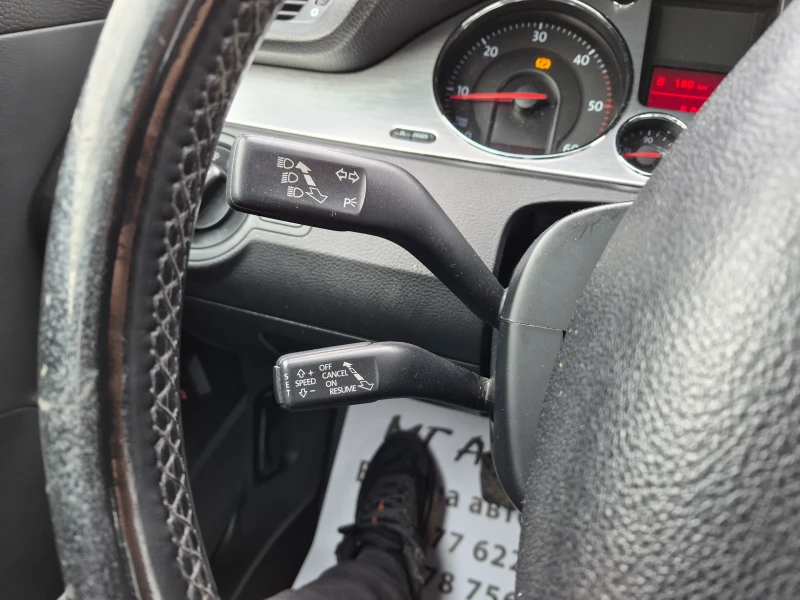 VW Passat 1.9 TDI , снимка 16 - Автомобили и джипове - 53560832