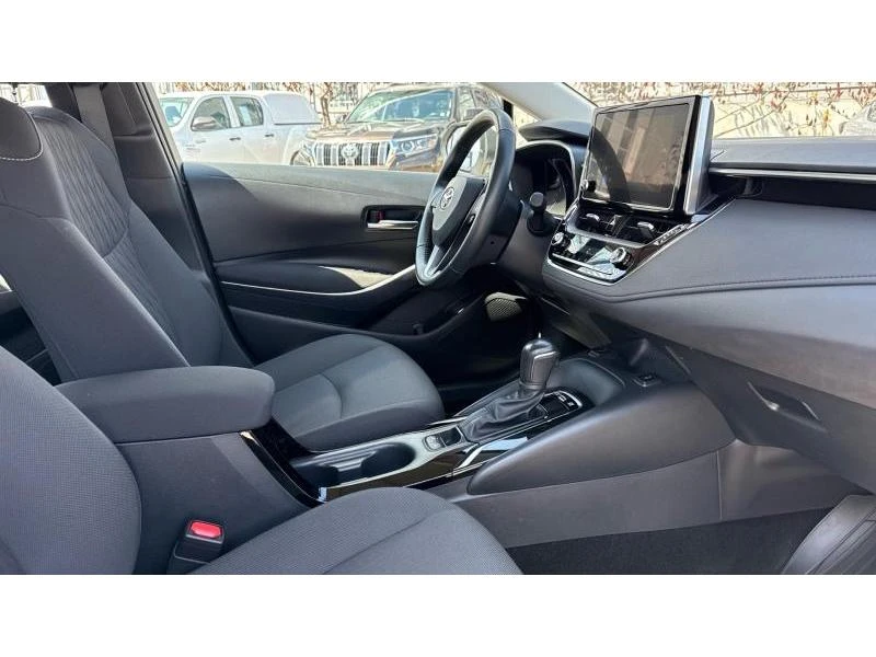 Toyota Corolla 1.8 HSD Executive Plus - изображение 6