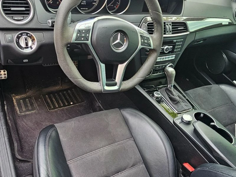 Mercedes-Benz C 63 AMG CARFAX* АВТОФИНАНСИРАНЕ* БЕЗ ПЪРВОНАЧАЛНА ВНОСКА*  - изображение 7