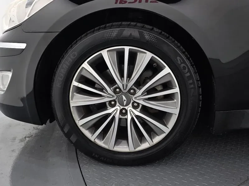 Hyundai Genesis 3.3, снимка 5 - Автомобили и джипове - 54615976
