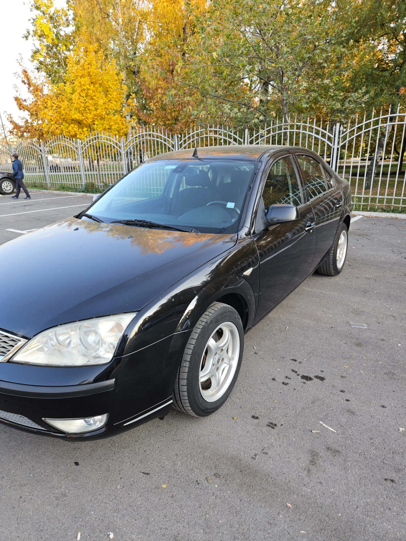 Ford Mondeo 2.0i GHIA - изображение 8