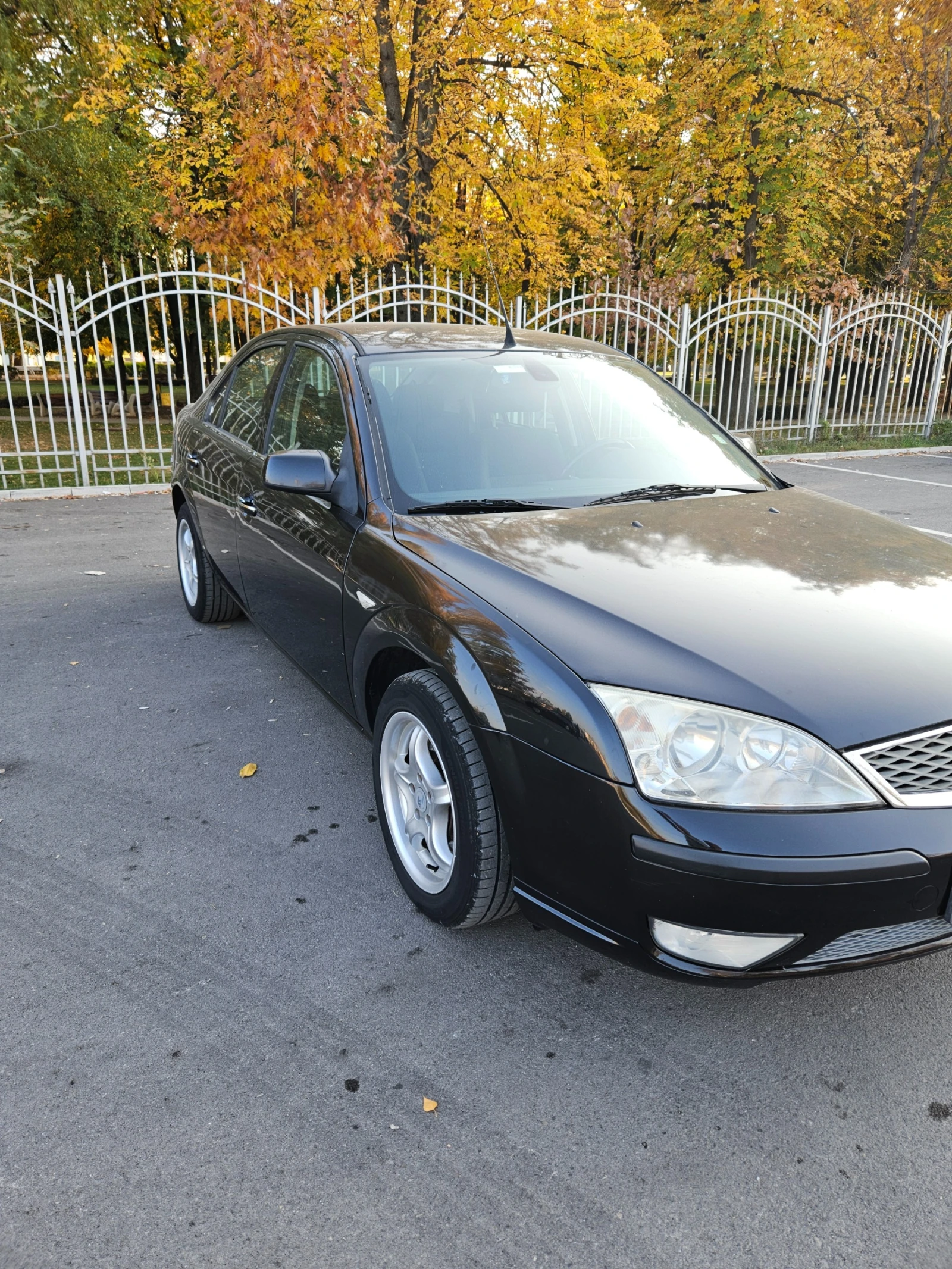 Ford Mondeo 2.0i GHIA - изображение 9