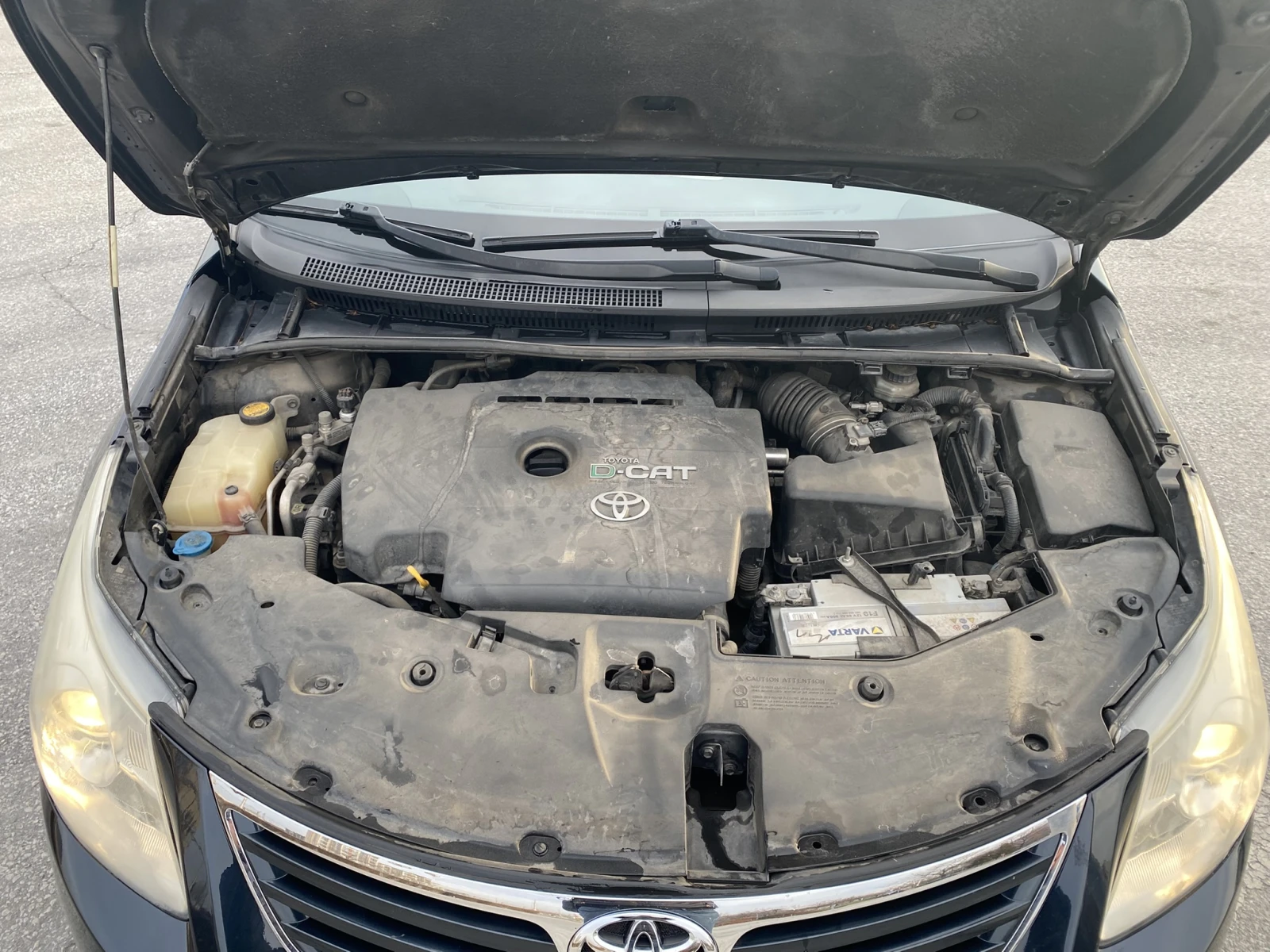 Toyota Avensis 2.2 D-CAT 150 к.с. - изображение 6