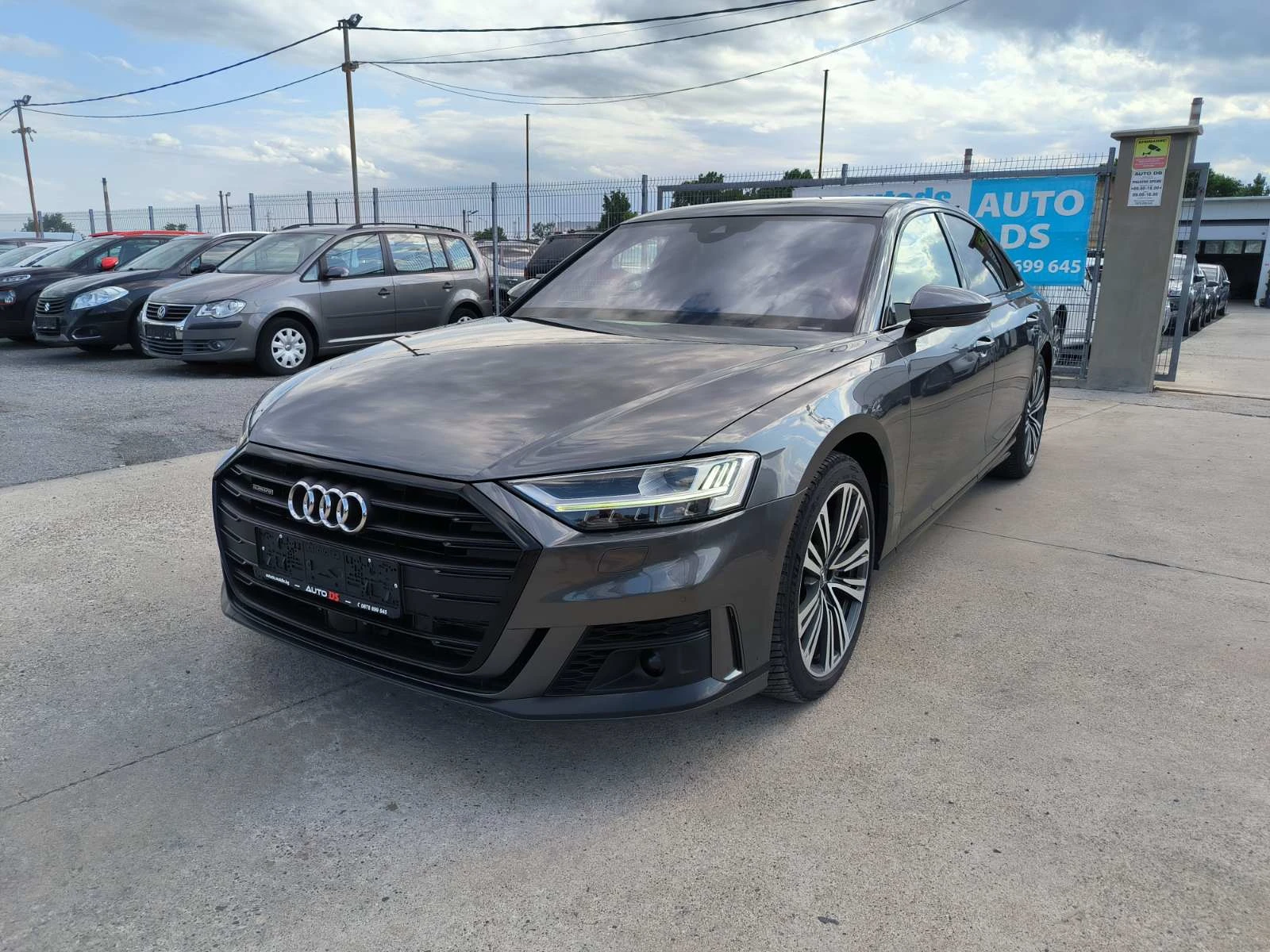 Audi A8 50TDI-HYBRID-Navi-Kamera-Panorama-Keyless-Vakum - изображение 3