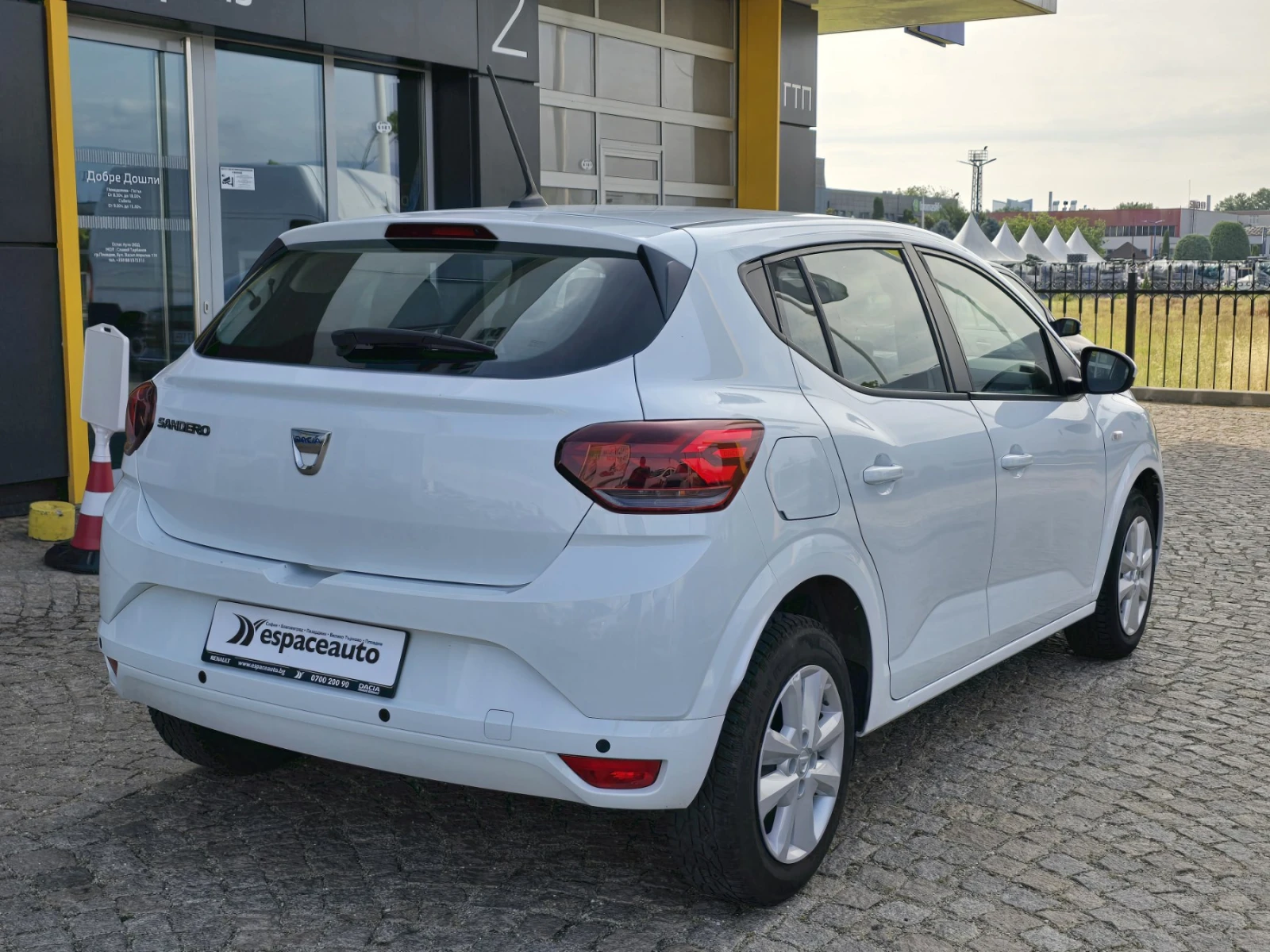 Dacia Sandero 999куб.см/100 к.с./Eco-G - изображение 7