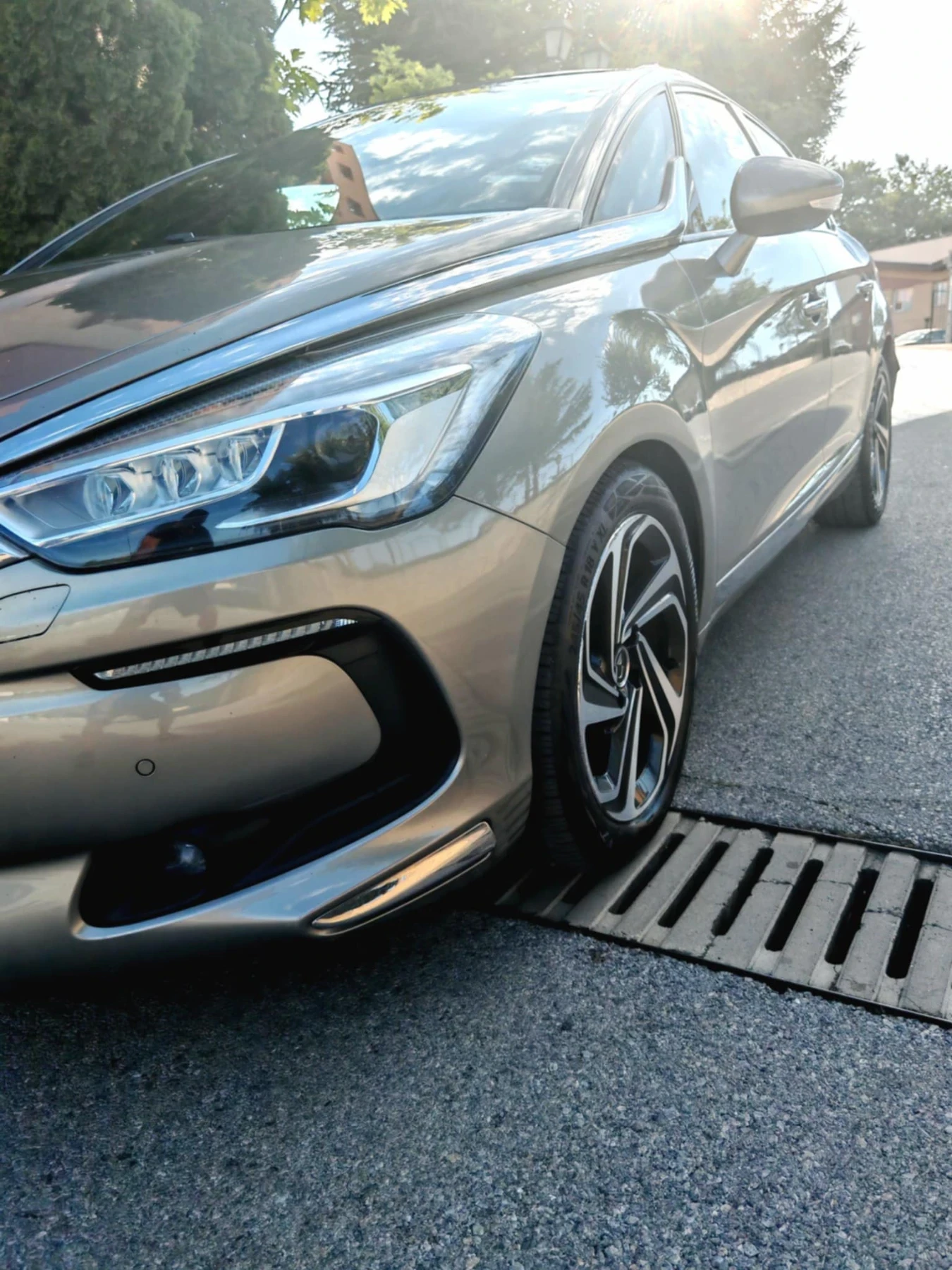 Citroen DS5 2.0HDI 180  к.с - изображение 4