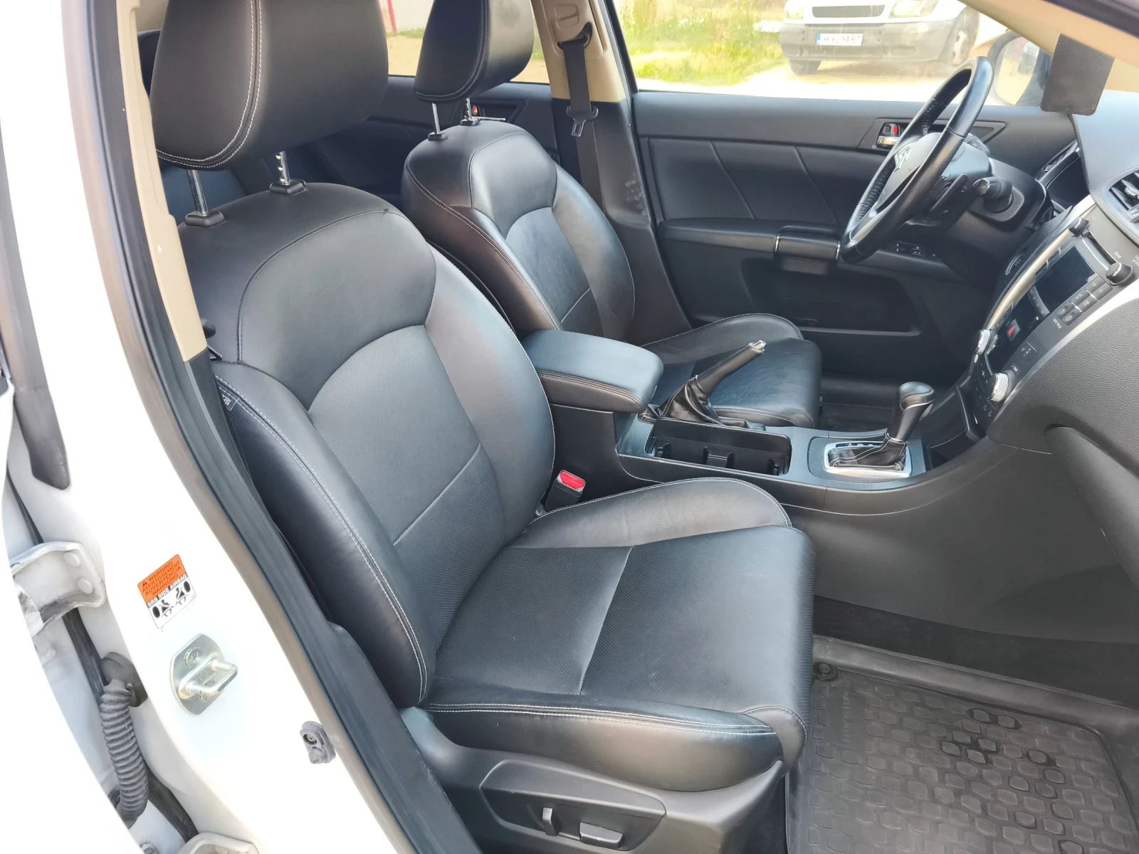 Suzuki Kizashi 2.4* 180 коня* Автомат* FULL - изображение 8