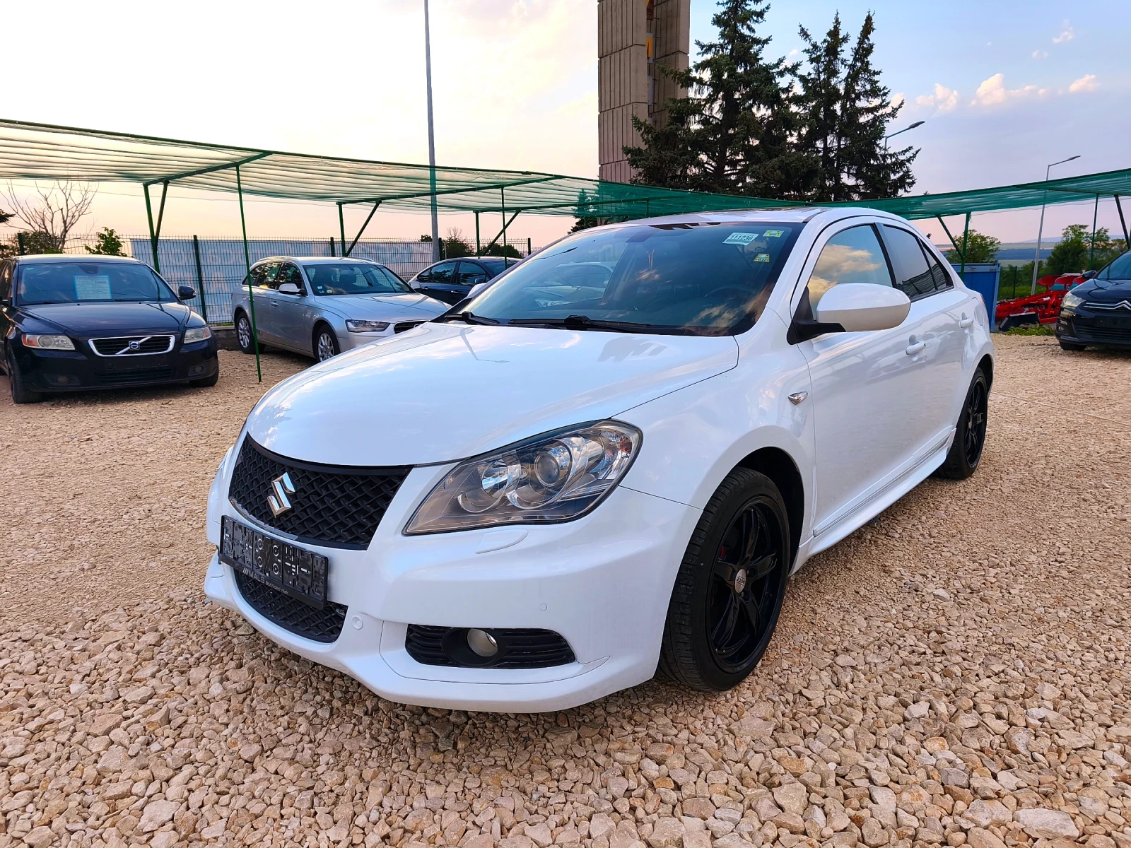Suzuki Kizashi 2.4* 180 коня* Автомат* FULL - изображение 4