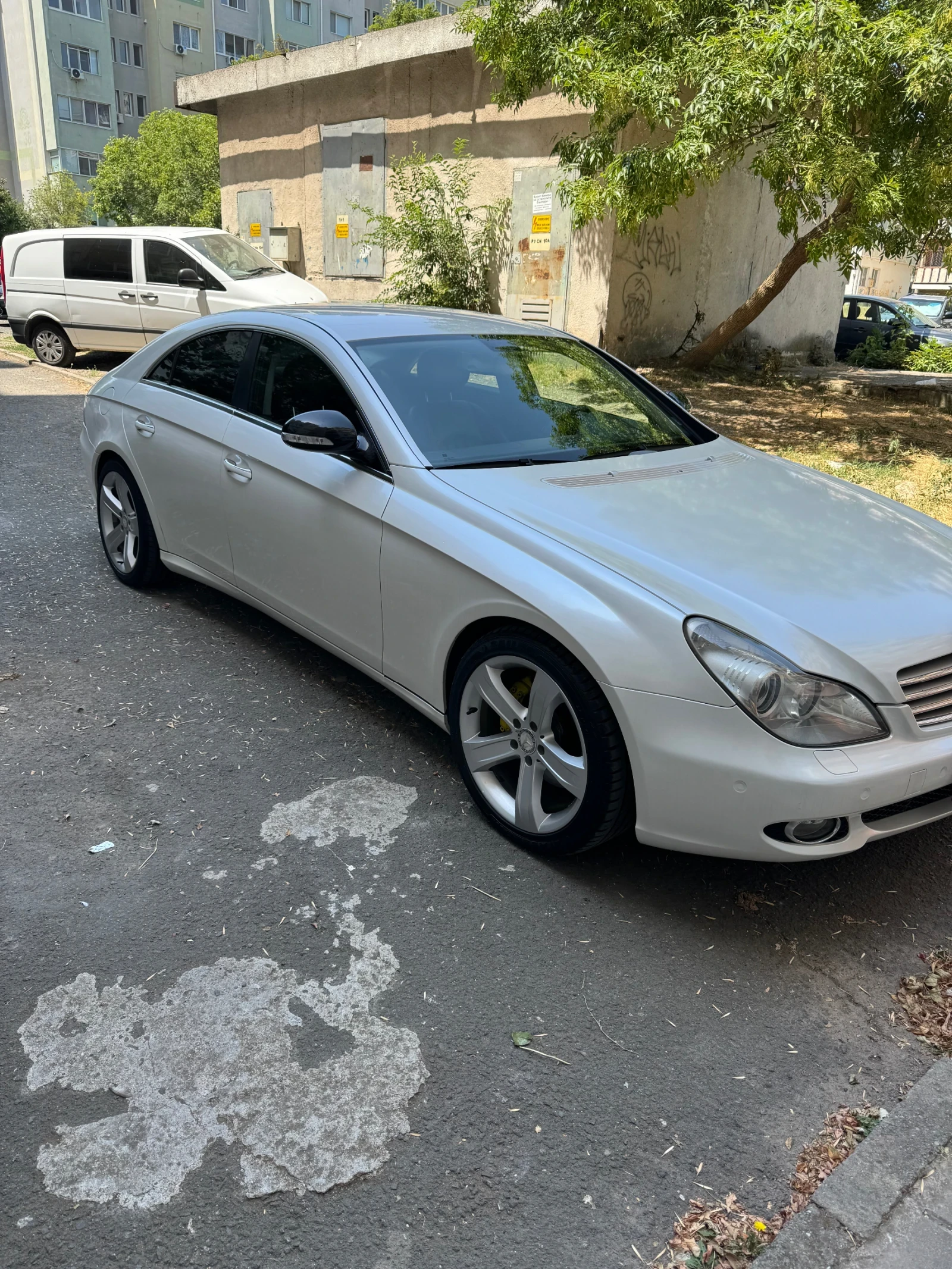 Mercedes-Benz CLS 500  - изображение 6