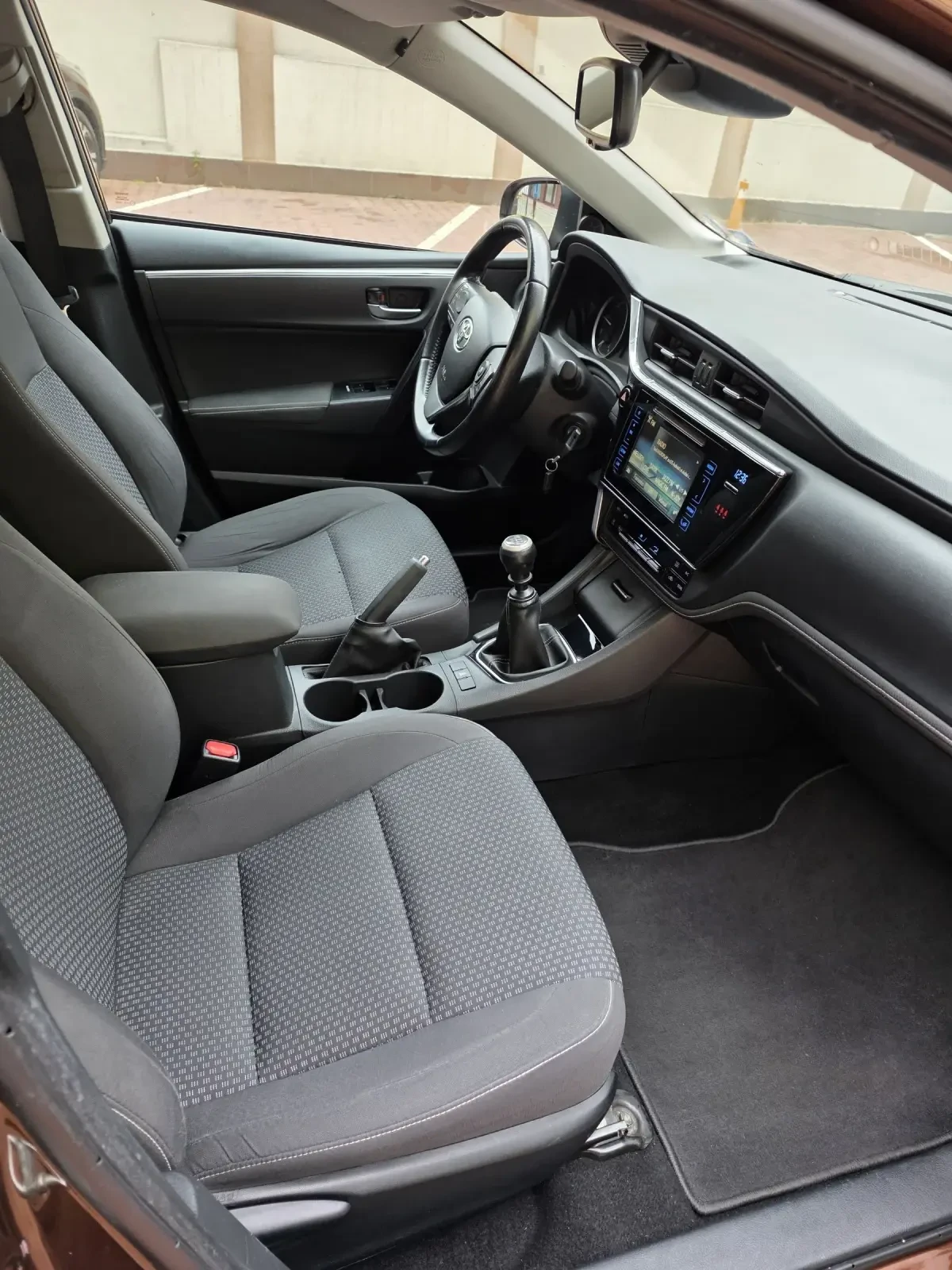 Toyota Corolla 1.8 D - изображение 10