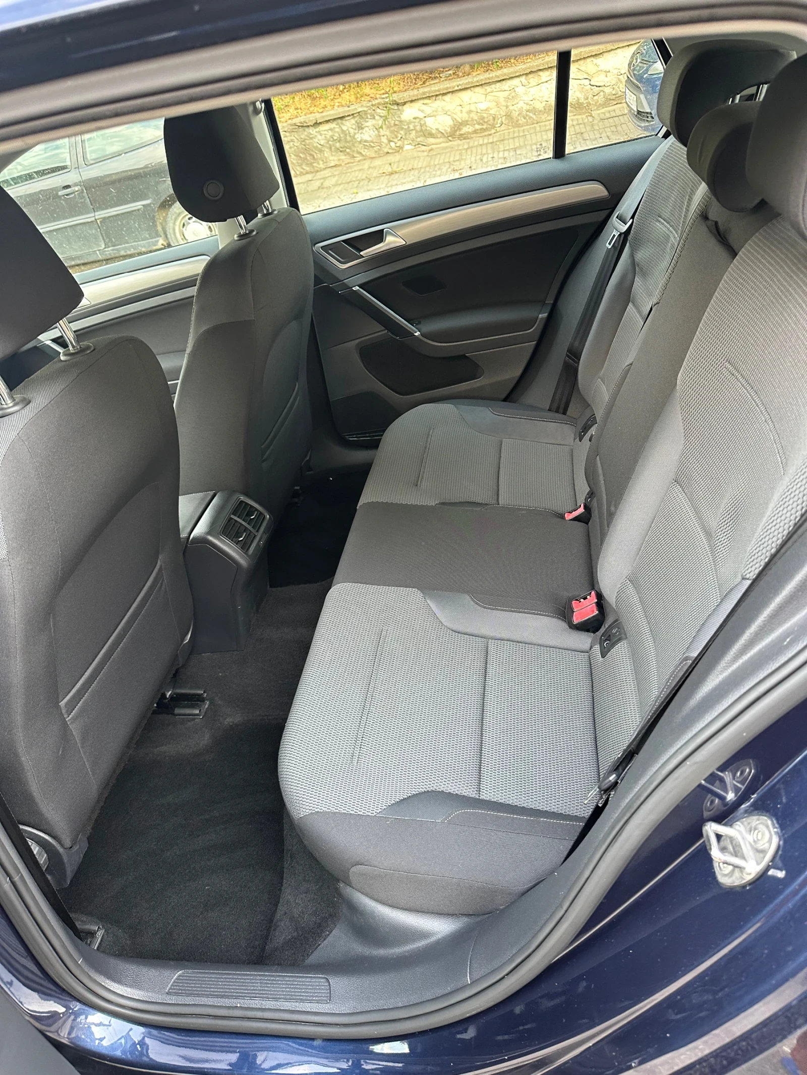 VW Golf 1.6 TDI | Mobile.bg   12