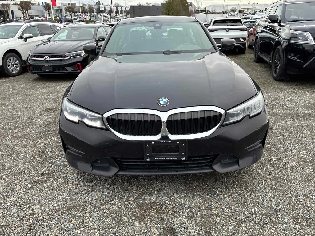 BMW 330 * 330i xDrive * CARFAX * БЕЗ ПЪРВОНАЧАЛНА ВНОСКА - изображение 6