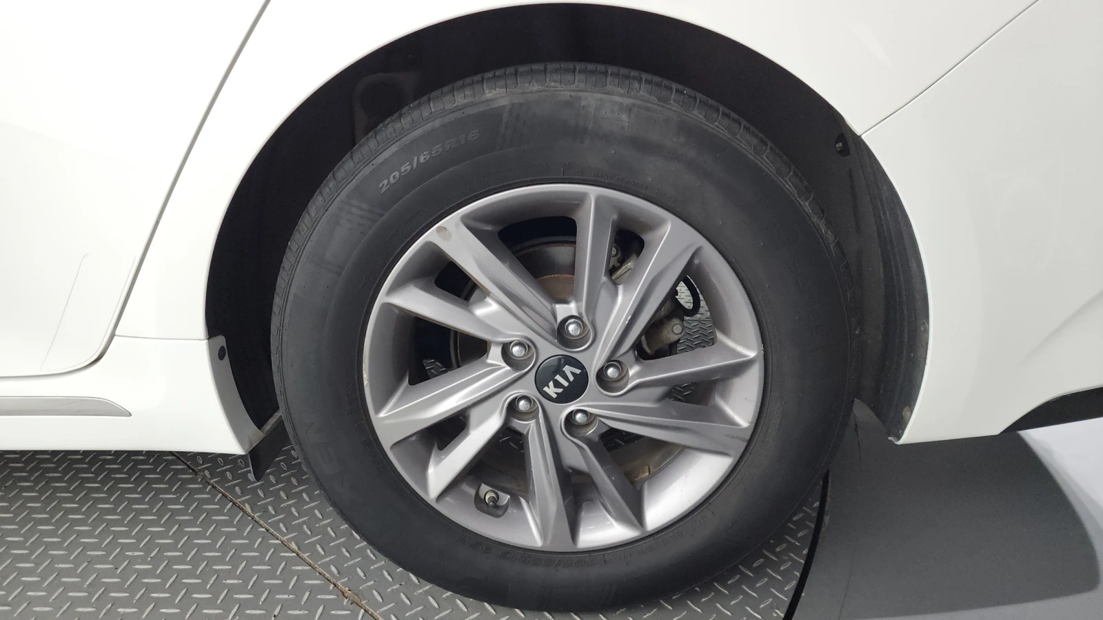 Kia K5 2.0LPI autogeorge.com | Mobile.bg � ����������� 5