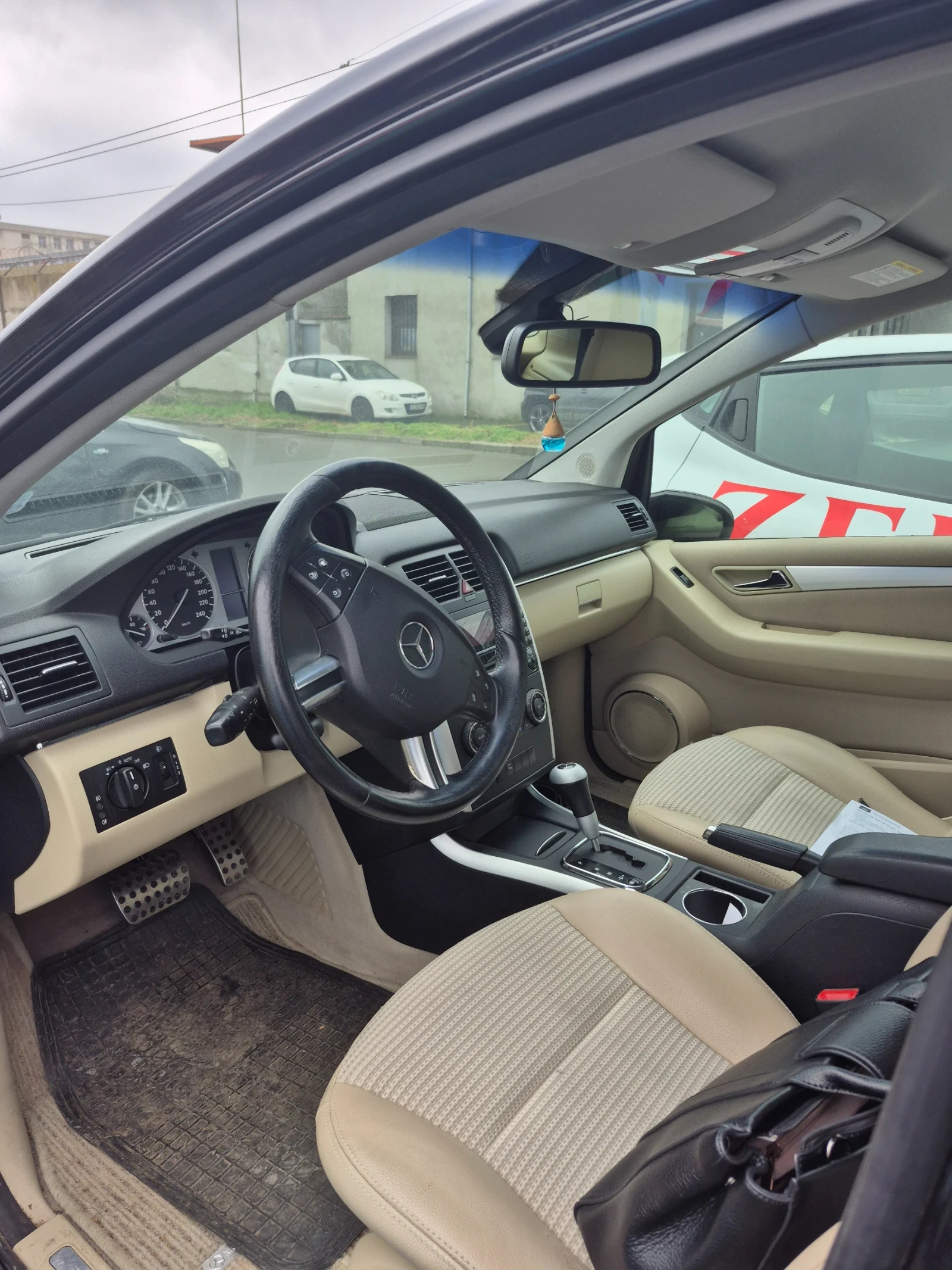 Mercedes-Benz B 200  - изображение 5