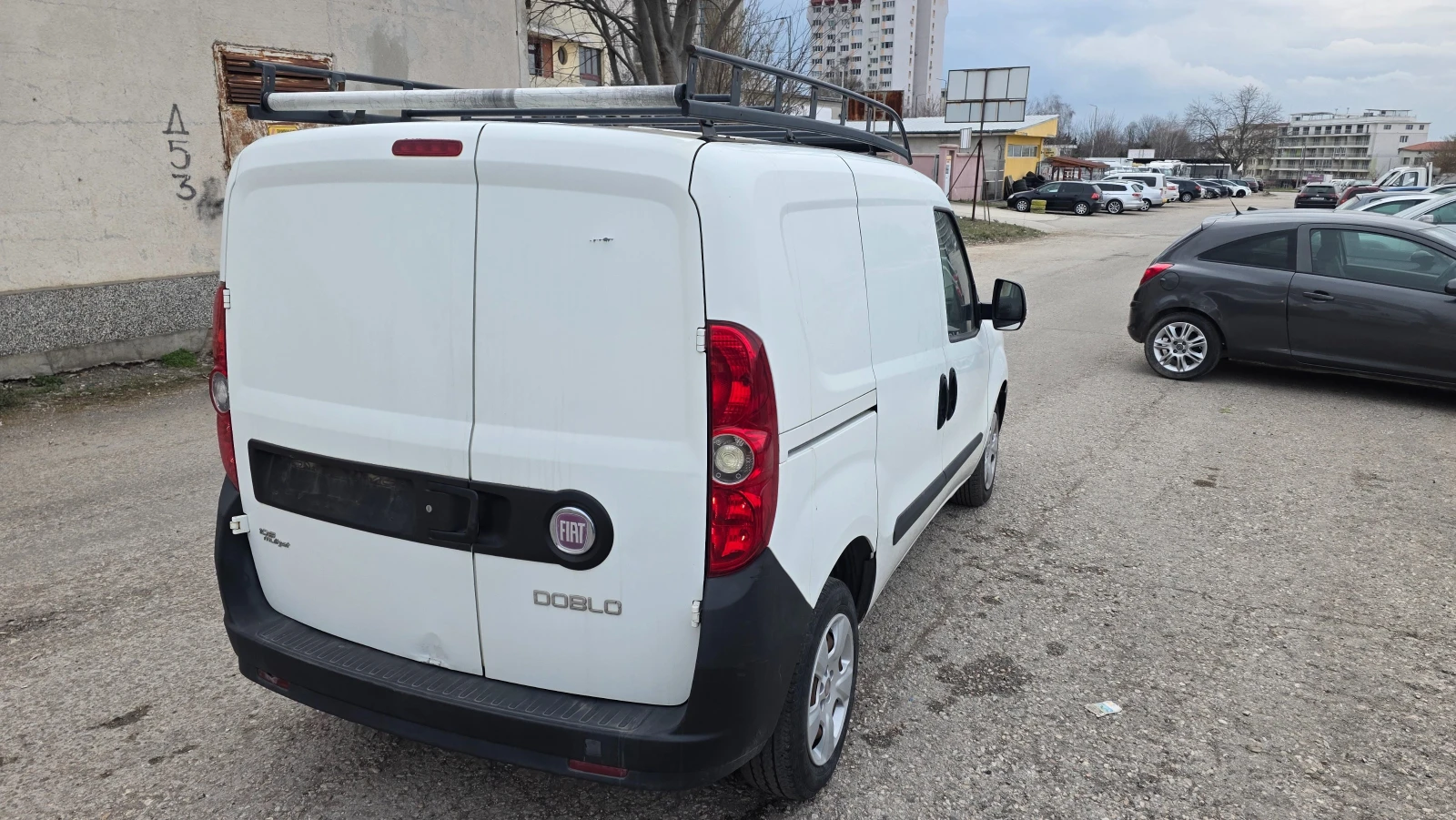 Fiat Doblo 1.6d, снимка 12 - Автомобили и джипове - 53907005