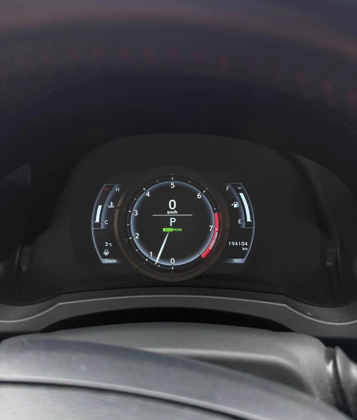 Lexus IS 350 F Sport/Обдухване/Keyless/Амбиент/Lexus Safety + , снимка 8 - Автомобили и джипове - 54004878