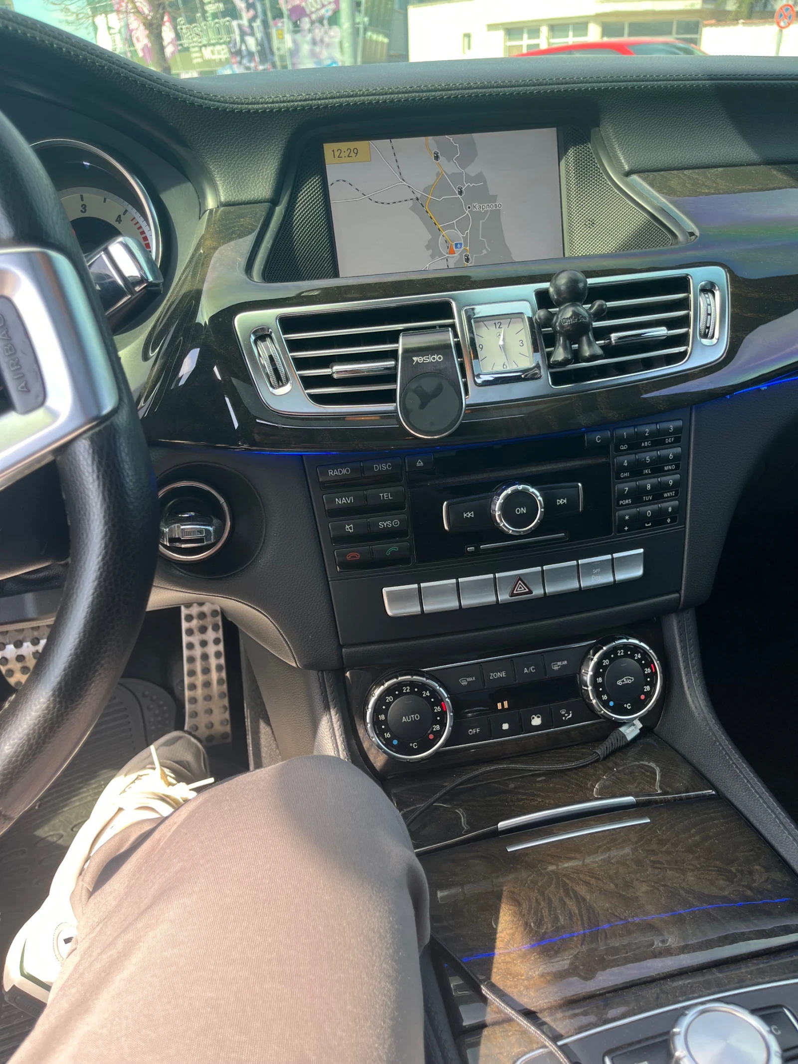 Mercedes-Benz CLS 350, снимка 8 - Автомобили и джипове - 54168831