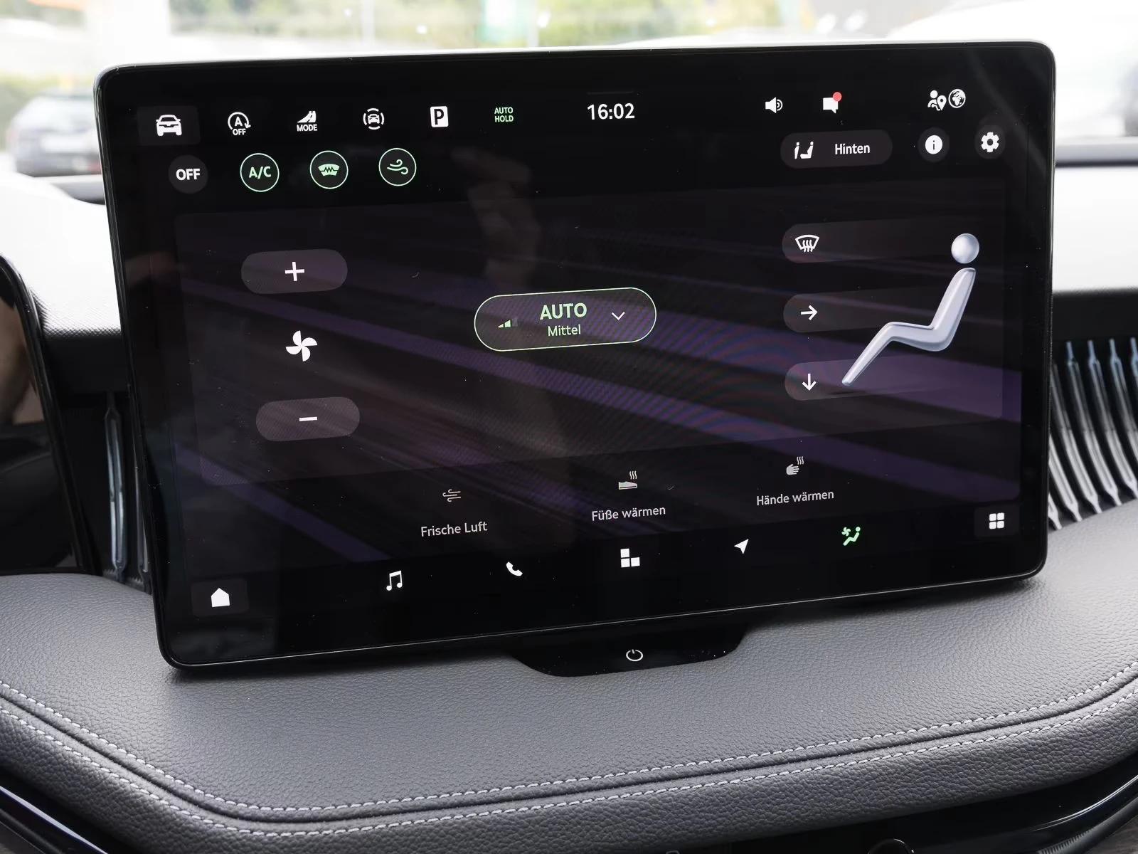 Skoda Superb 2.0 TDI L&K COMBI CANTON 360-CAMERA MATRIX , снимка 5 - Автомобили и джипове - 54259019