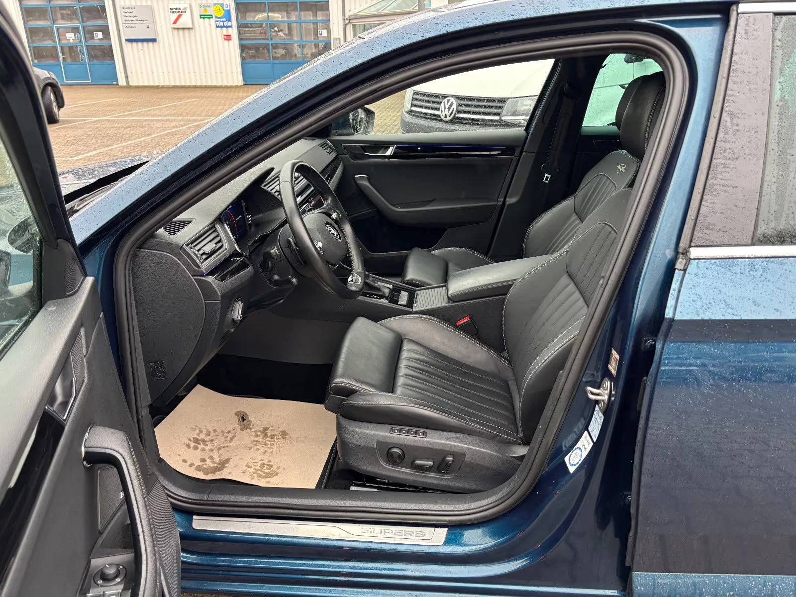 Skoda Superb 200HP/L&K/4X4/CAM/NAVI/KLESS/CONTON/318z | Mobile.bg � ����������� 11