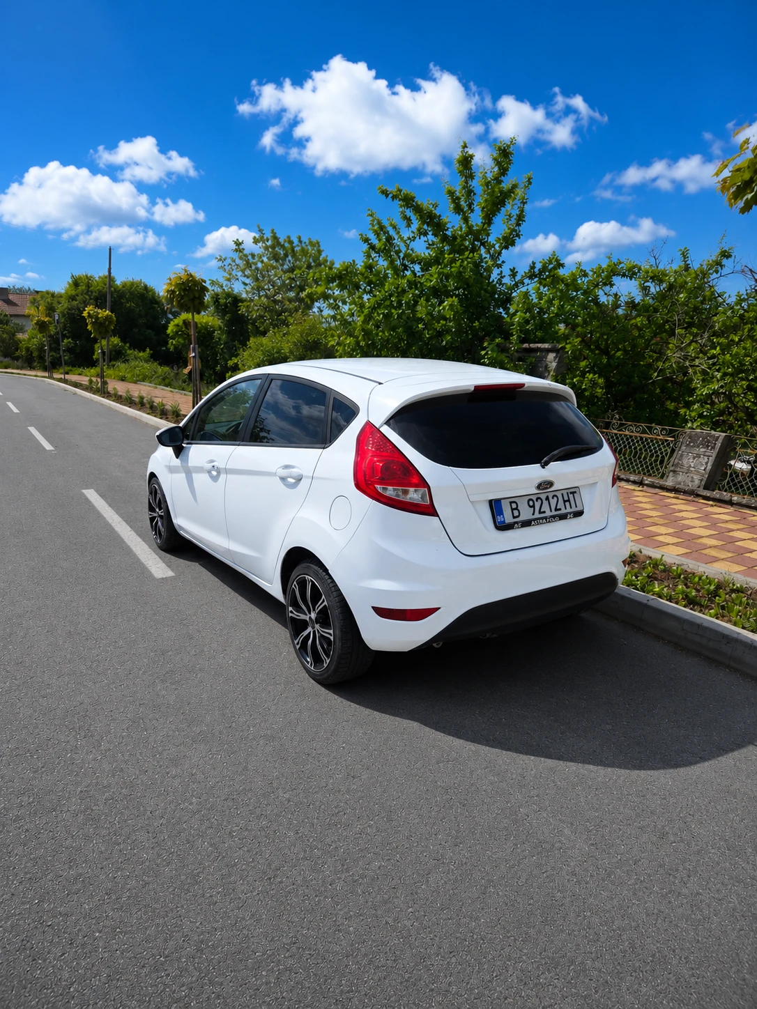 Ford Fiesta 1.6 TDCi, снимка 4 - Автомобили и джипове - 54584717