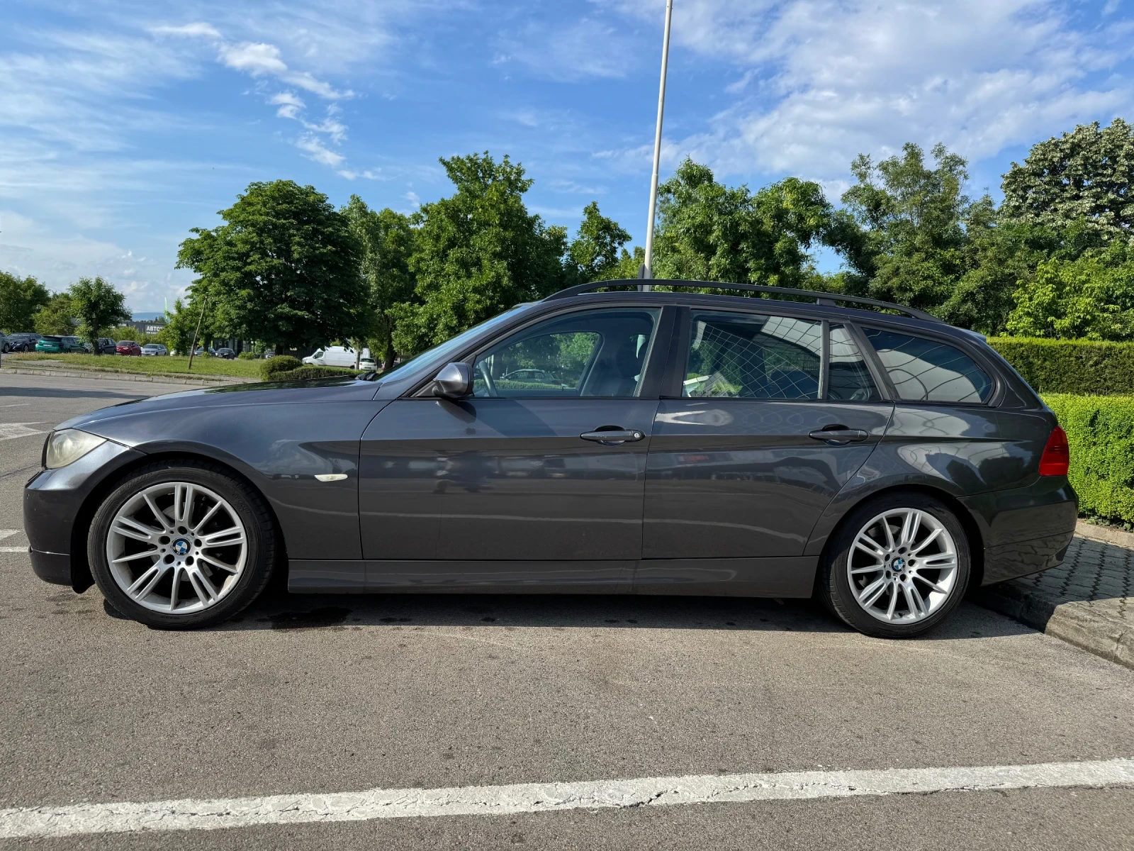 BMW 320, снимка 4 - Автомобили и джипове - 54595339