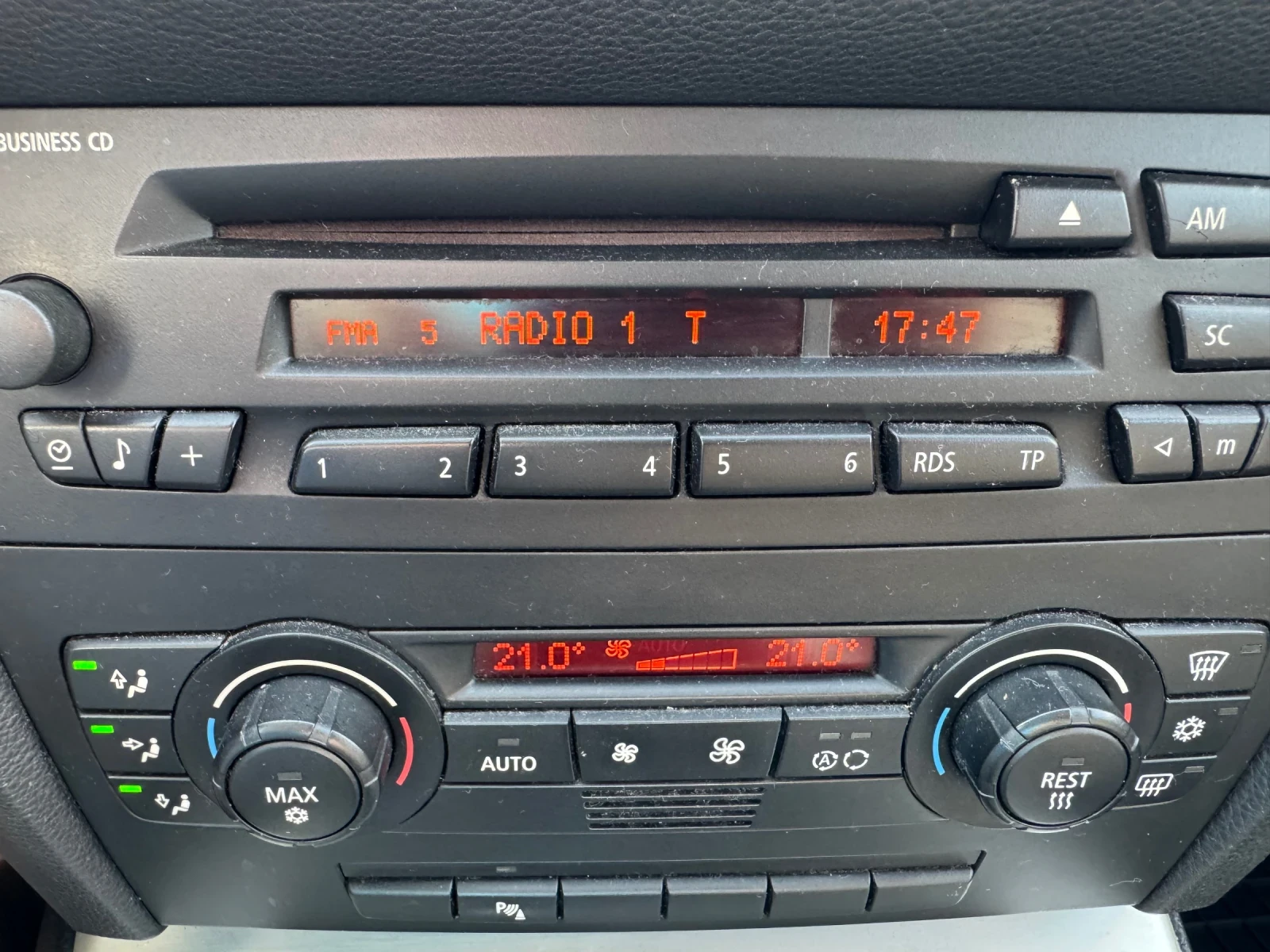 BMW 320, снимка 15 - Автомобили и джипове - 54595339
