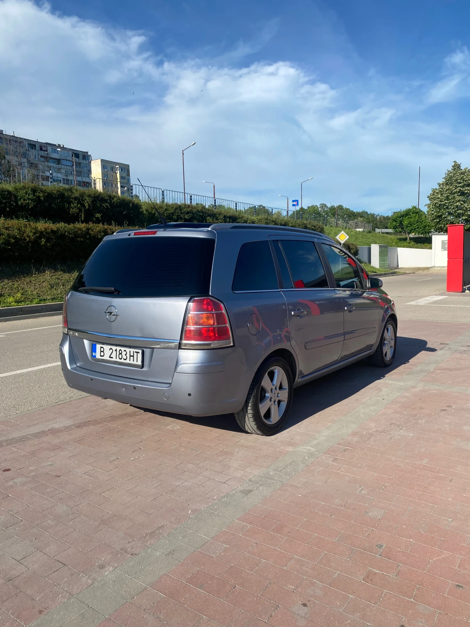 Opel Zafira 2.2i 150к.с 7м!, снимка 4 - Автомобили и джипове - 54898971