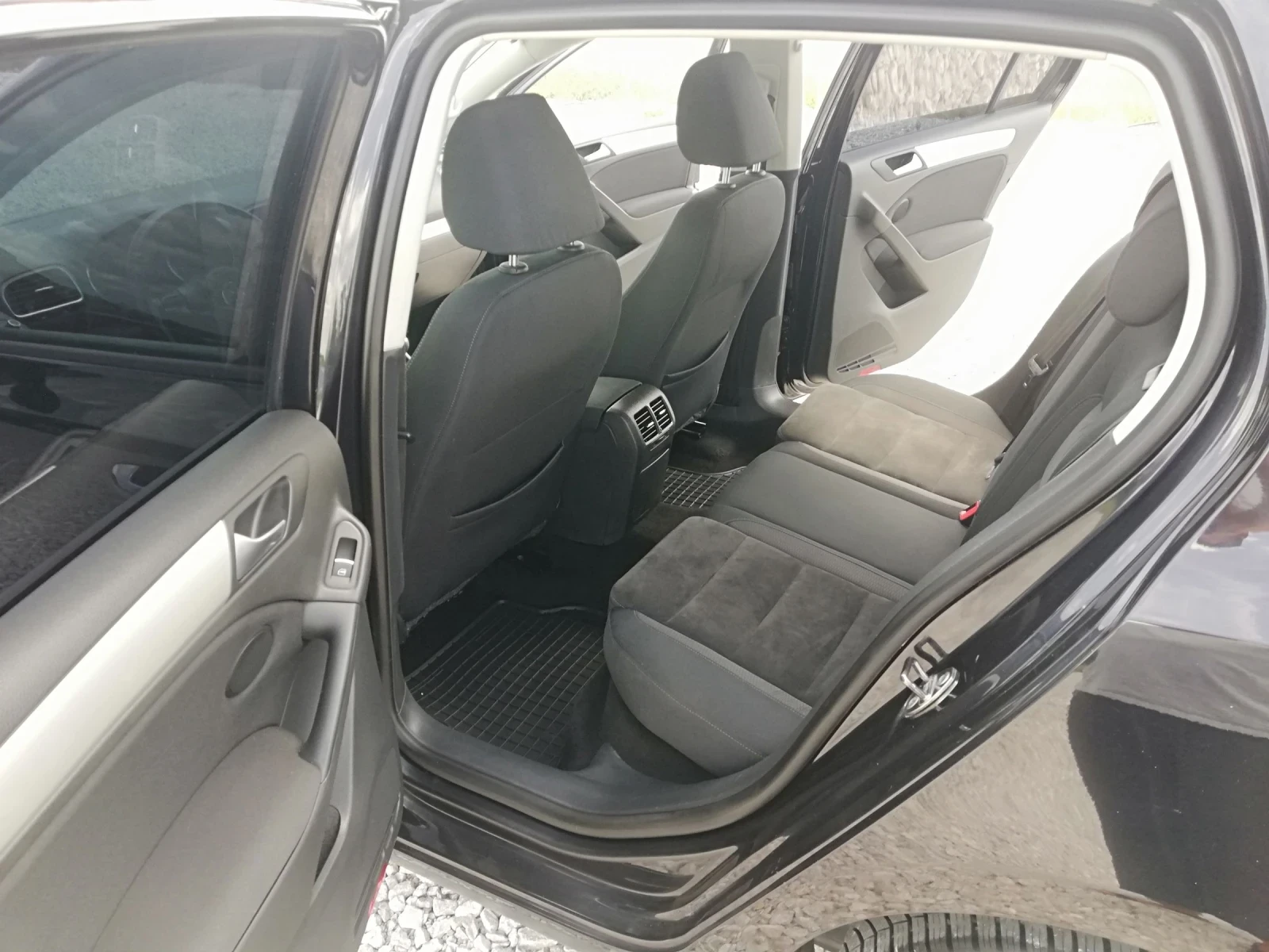VW Golf 2.0 tdi kli navi , снимка 10 - Автомобили и джипове - 54977082